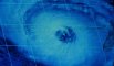 La classica struttura dell'uragano. Si noti l'occhio al centro (cielo sereno) (...)