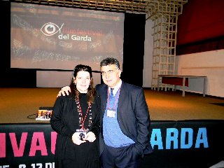 La_direttrice_del_festival_Veronica_Maffizzoli_con_Orazio_Leotta