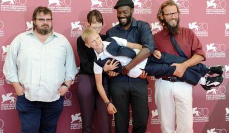 il cast col regista